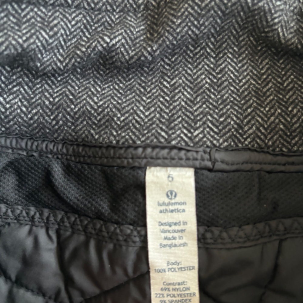 Lululemon Run Speed Short - Picture 2 of 4